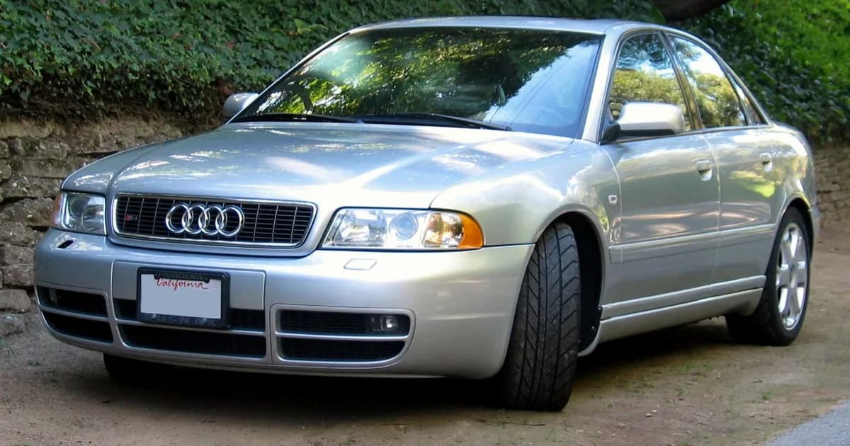 Audi S4 (8D,B5) (1997–2001)