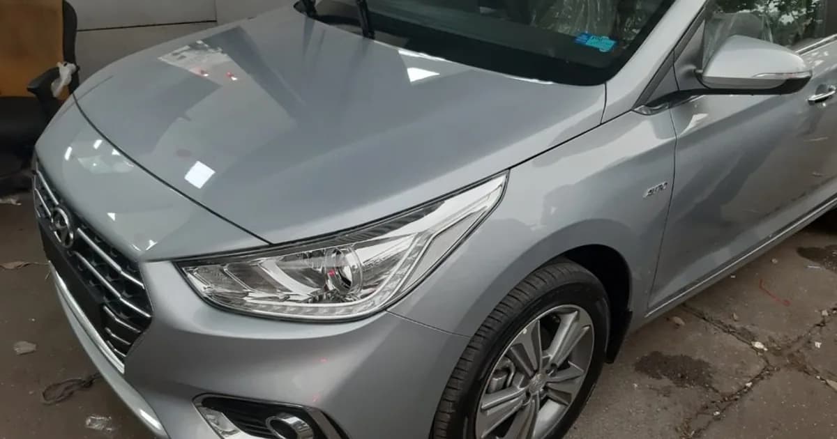 Hyundai Verna V (2017–2020)
