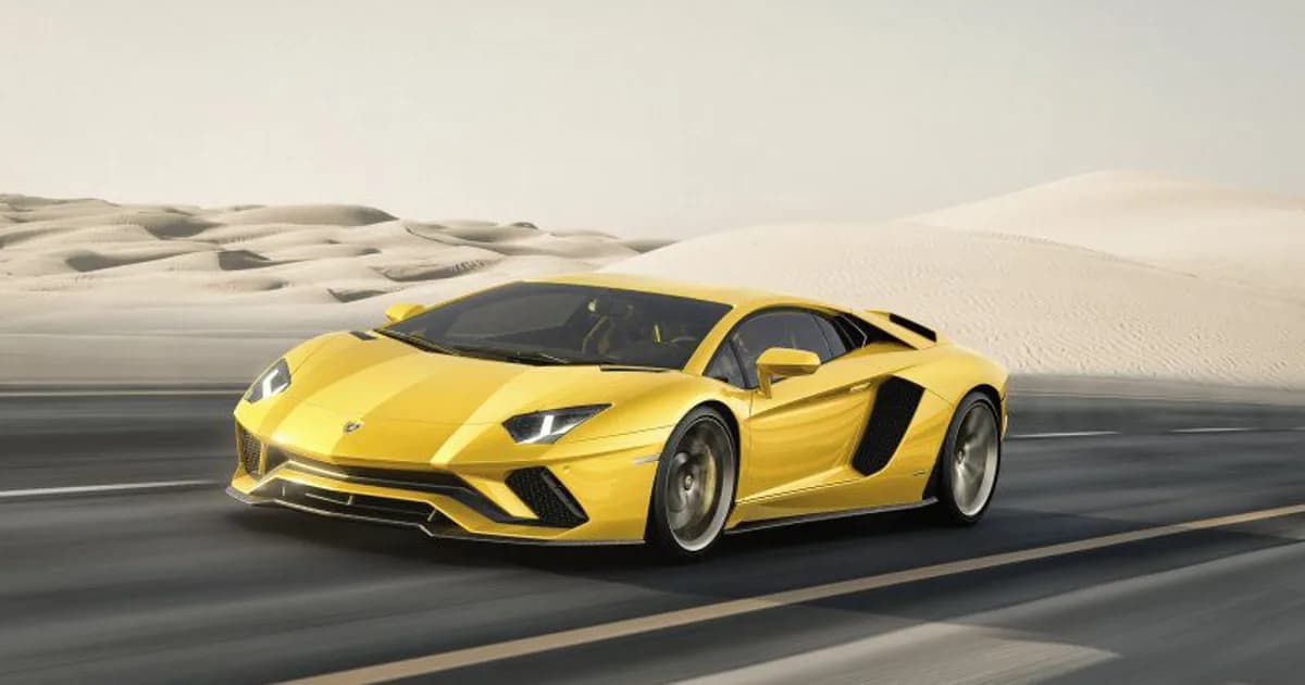 Lamborghini Aventador S Coupé (2017–Presente)