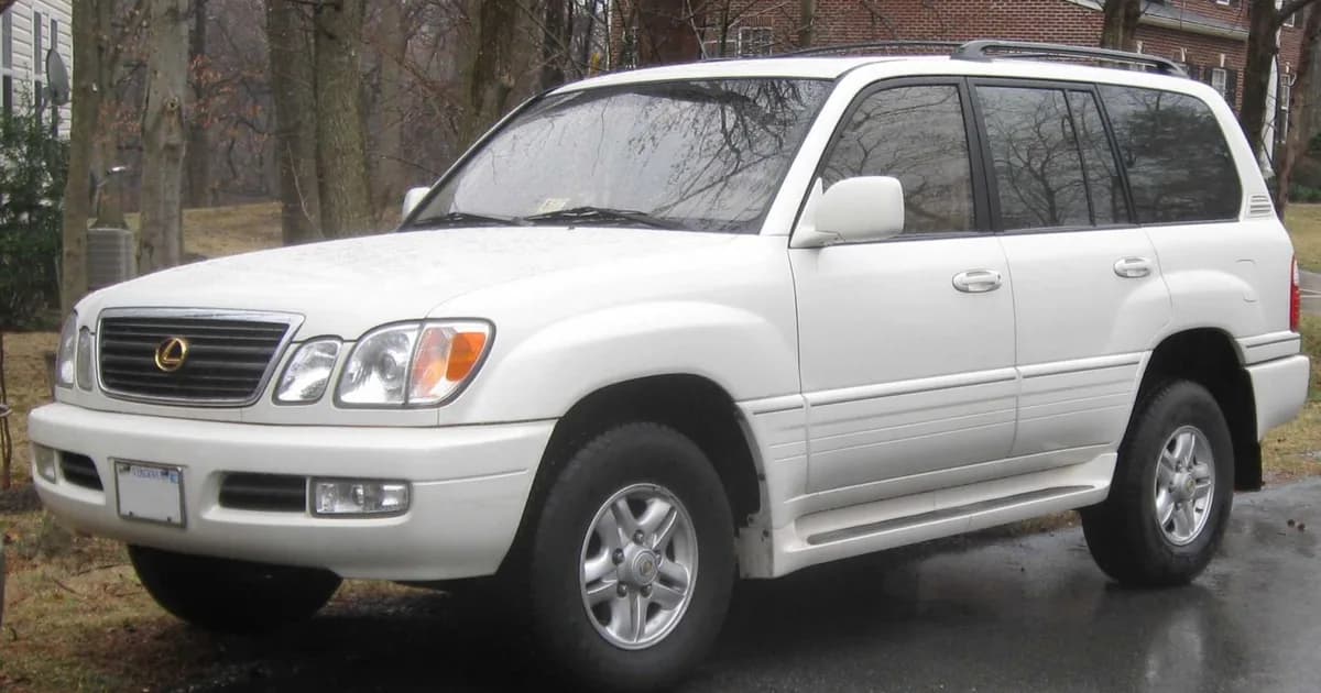 Lexus LX II (1998–2002)
