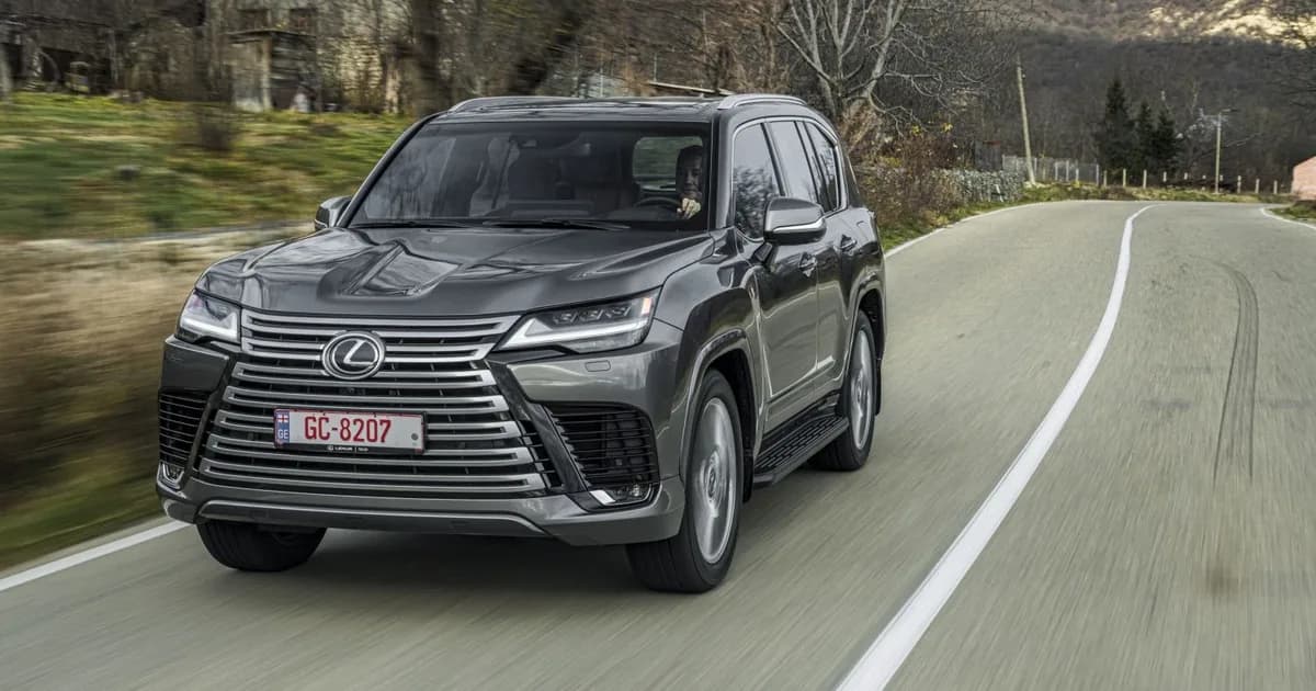 Lexus LX IV (J300) (2021–Presente)