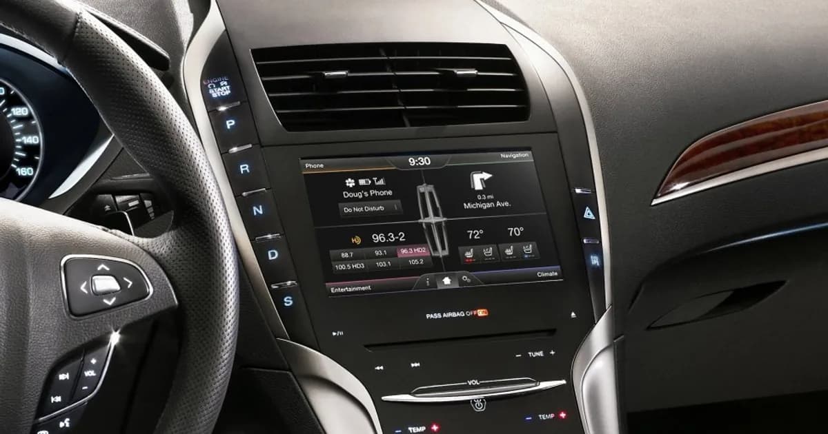 Lincoln MKZ II (2012–2016)