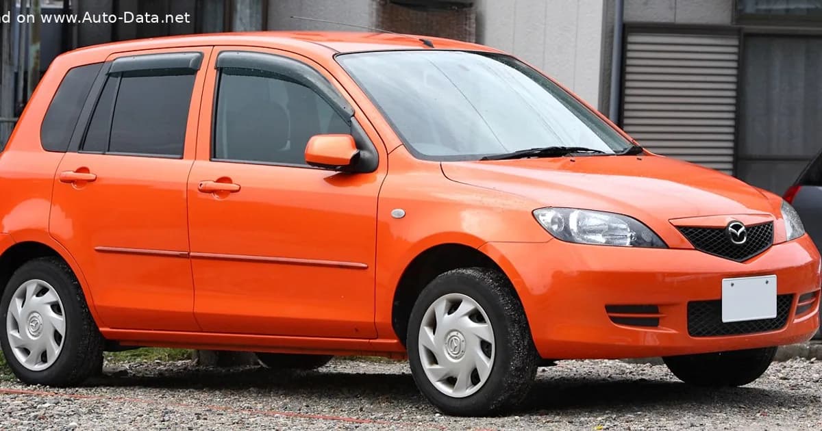 Mazda Demio (DY) (2003–2007)