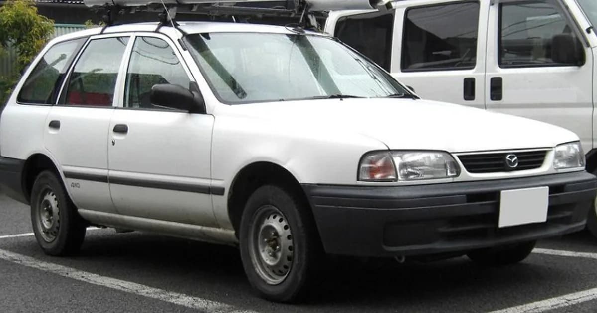Mazda Protege Wagon (2002–2004)