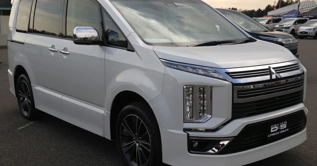 Mitsubishi Delica (D5, facelift 2019) (2019–Presente)