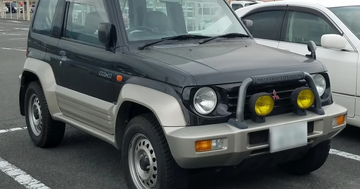 Mitsubishi Pajero Junior (1995–1998)