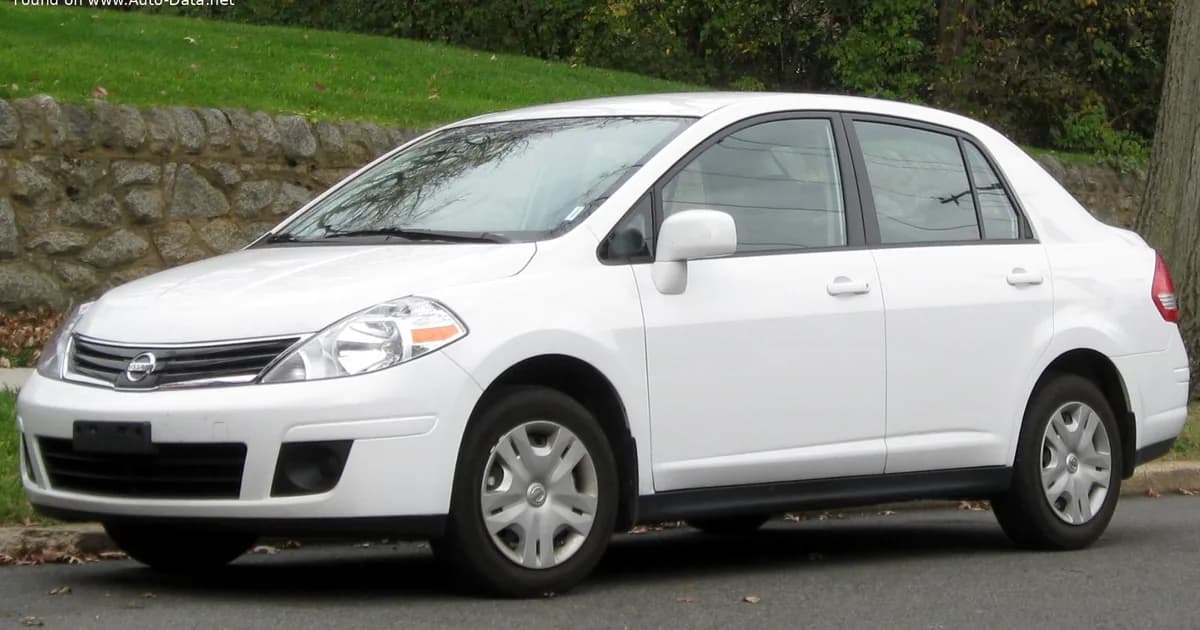 Nissan Versa Sedan (2006–2011)