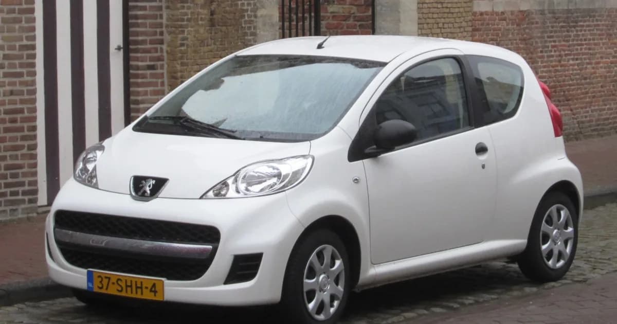 Peugeot 107 Phase II 3 puertas (2008–2012)