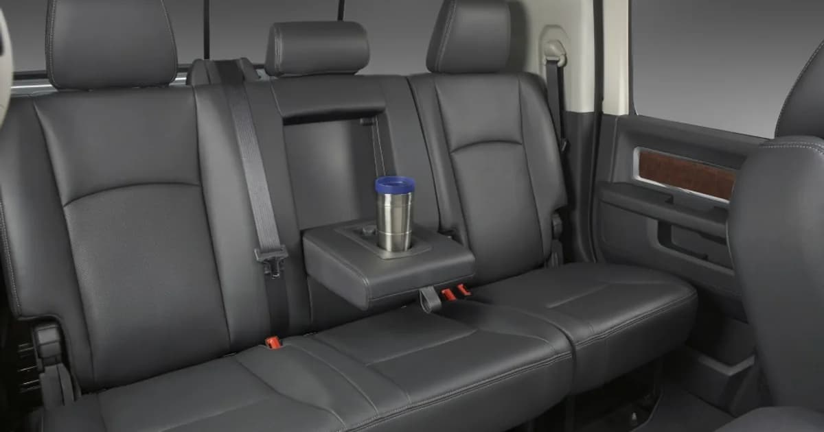 RAM 2500/3500 Mega Cab I (2010–2012)