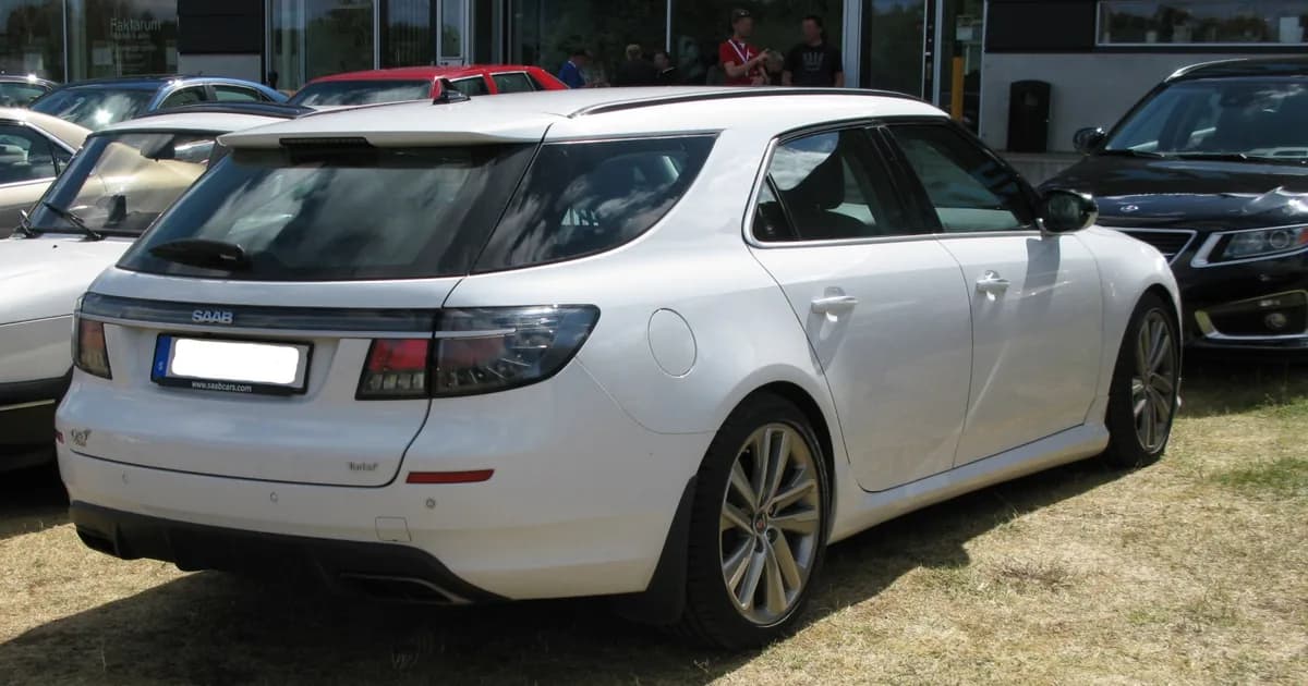 Saab 9-5 II Sport Combi (2009–2011)