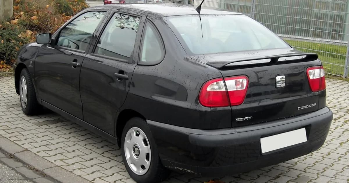 Seat Cordoba I (facelift 1999) (1999–2002)