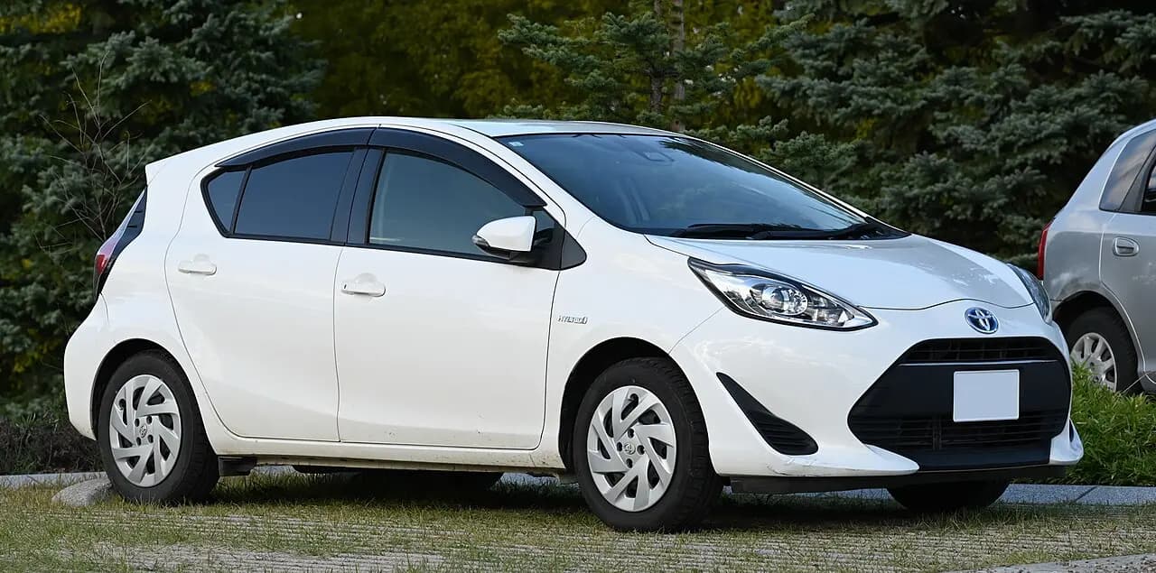 Toyota Aqua II (facelift 2025) (2025–Presente)