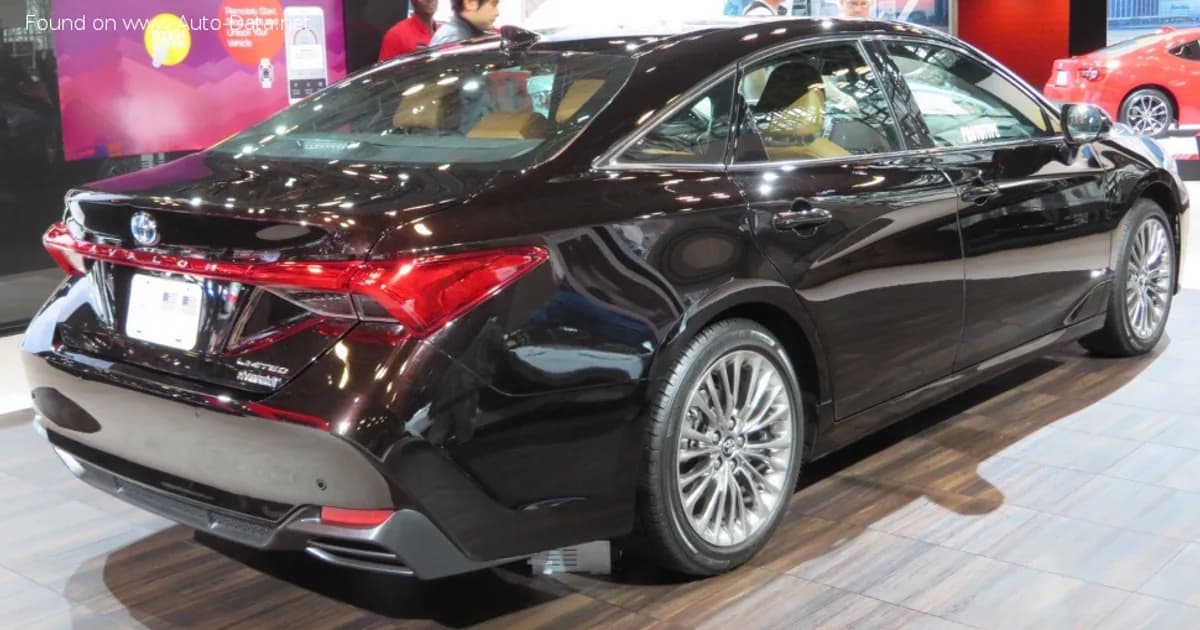 Toyota Avalon V (XX50) (2018–2022)