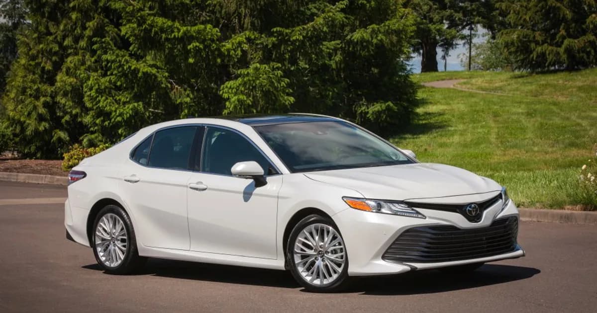 Toyota Camry VIII (XV70) (2017–2020)
