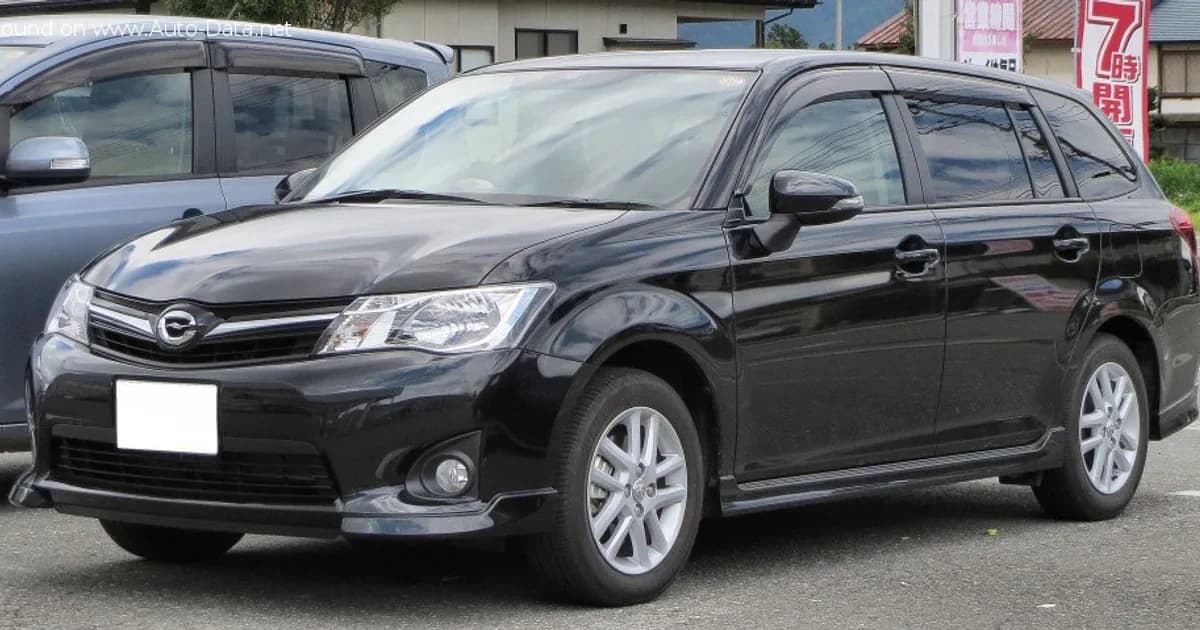 Toyota Corolla Fielder XI (2012–2016)