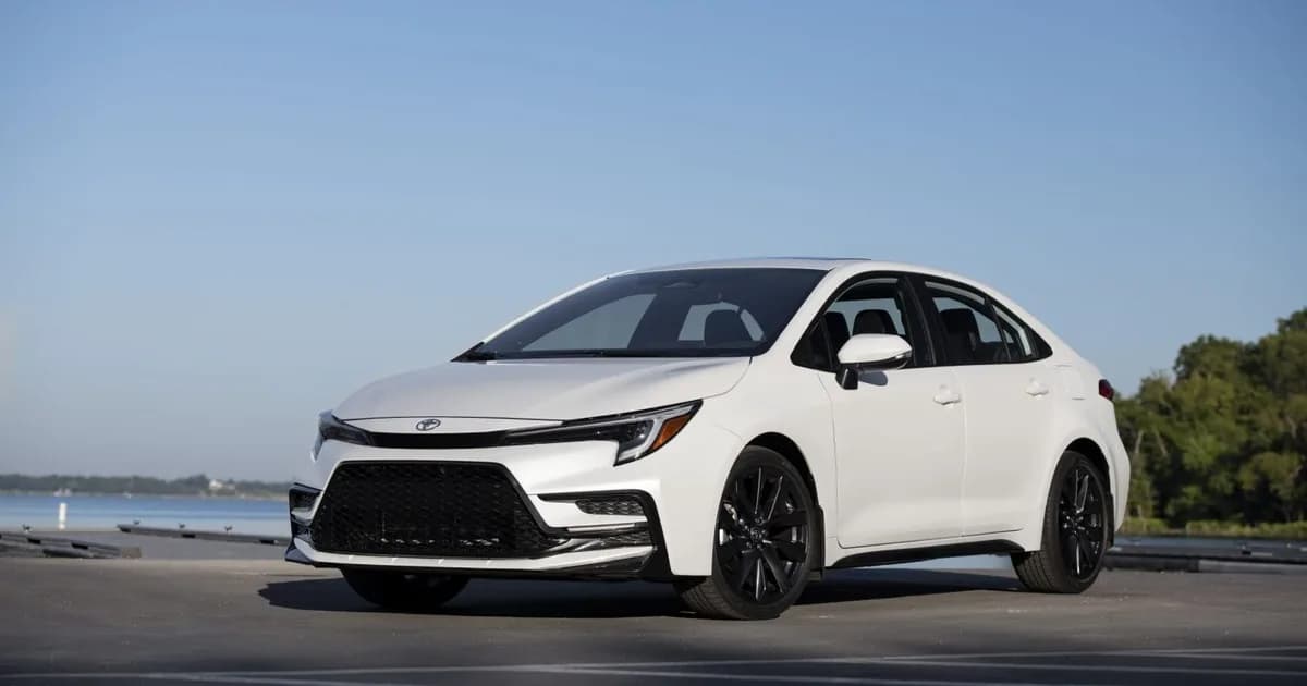 Toyota Corolla XII (E210, facelift 2022) (USA) (2022–Presente)