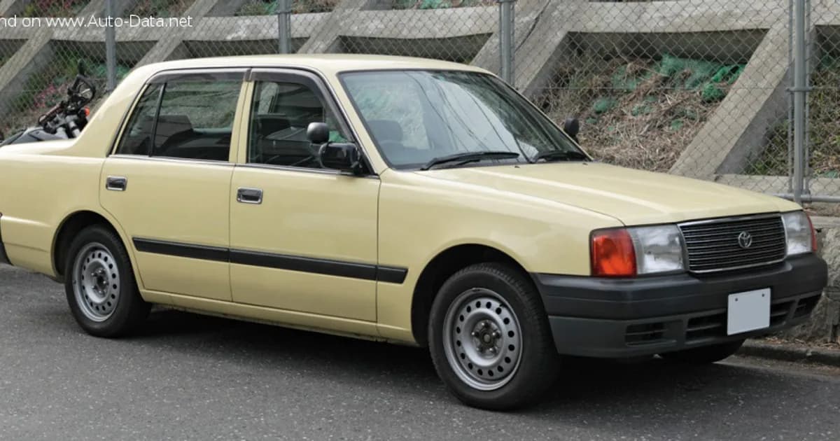 Toyota Crown Comfort (XS10) (1995–1999)