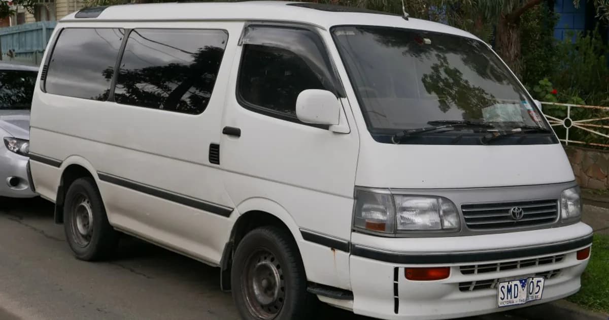 Toyota HiAce IV (H100) (1995–2001)