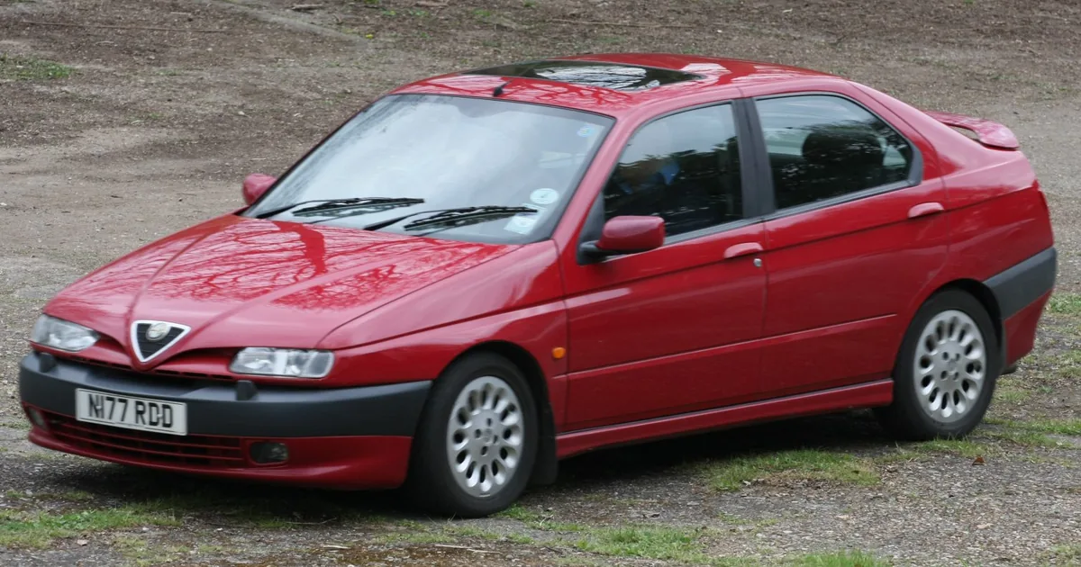Alfa Romeo 146 (930)