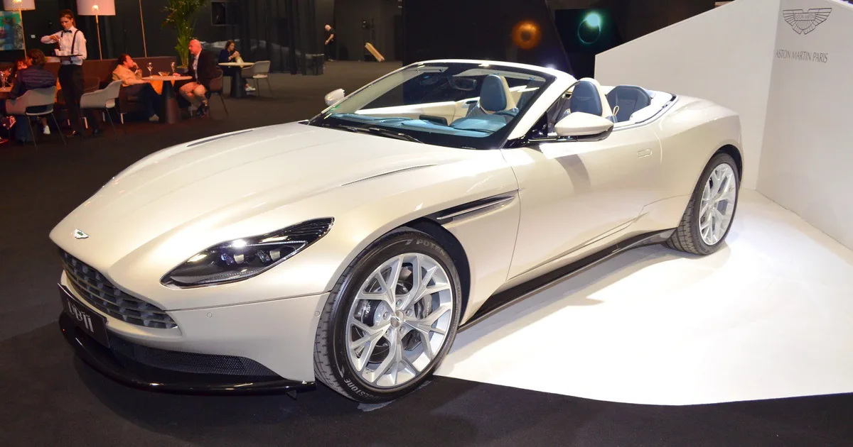 Aston Martin DB11 Volante