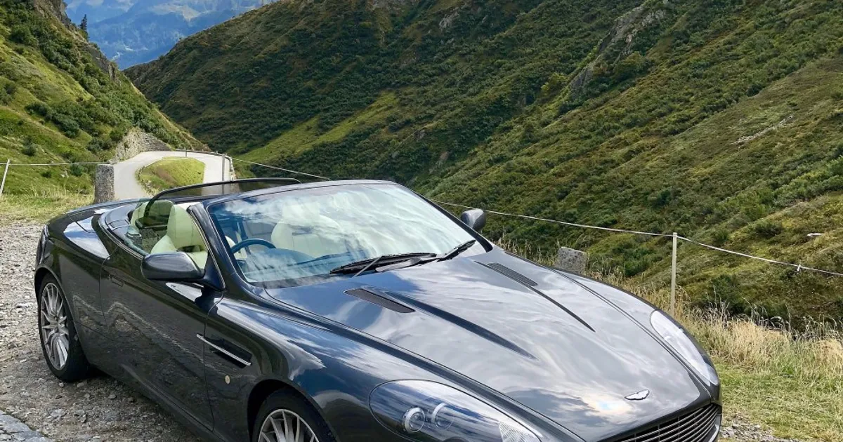 Aston Martin DB9 Volante