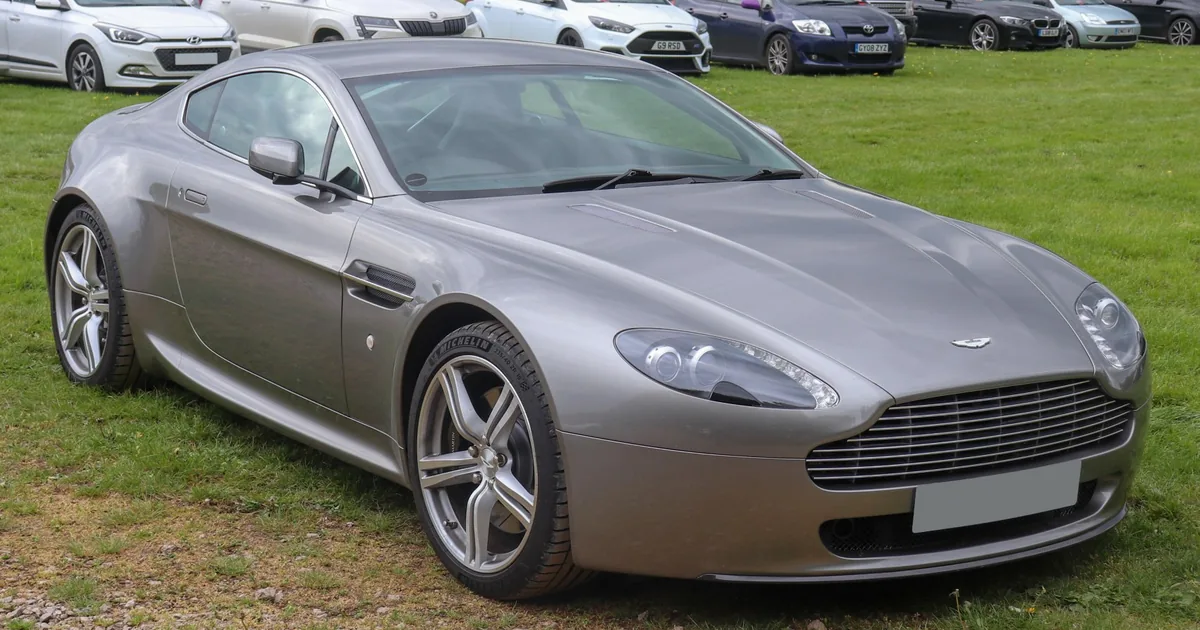 Aston Martin V8 Vantage (2005) (2005–2005)