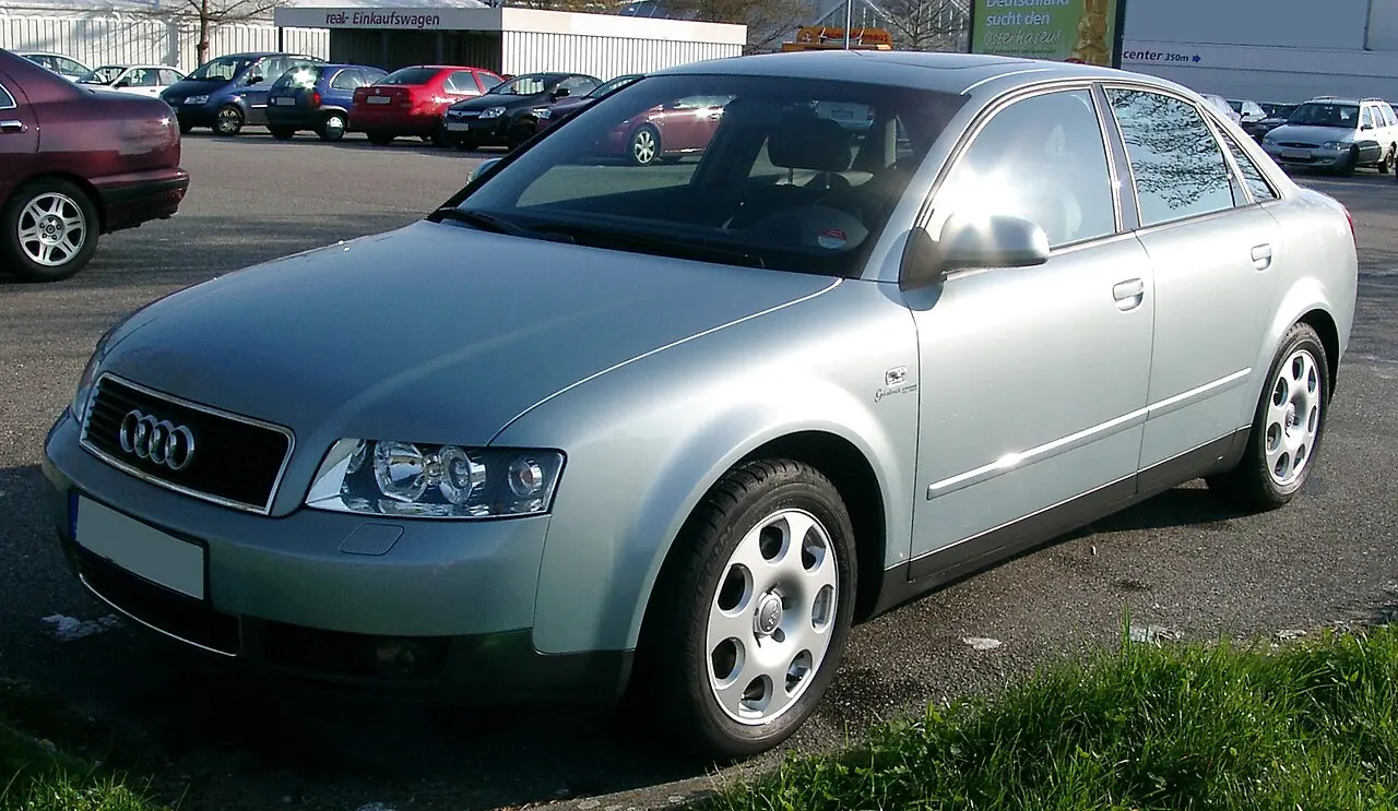 Audi A4 B6 (2000–2004)