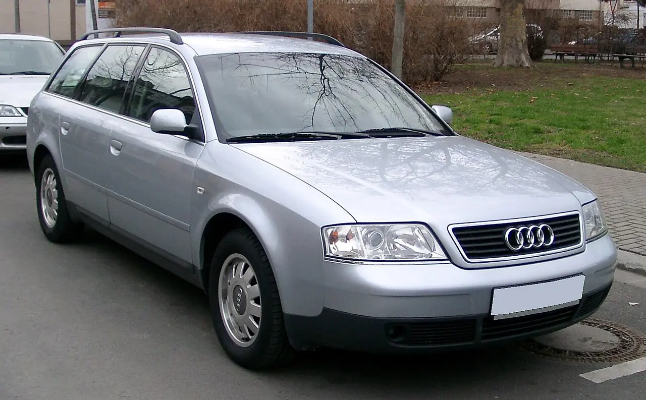Audi A6 C5 (1997–2001)