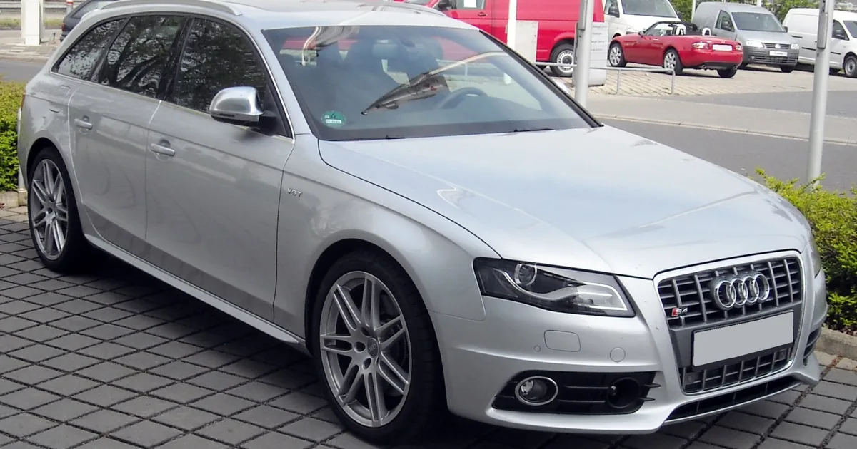 Audi S4 Avant (B8)