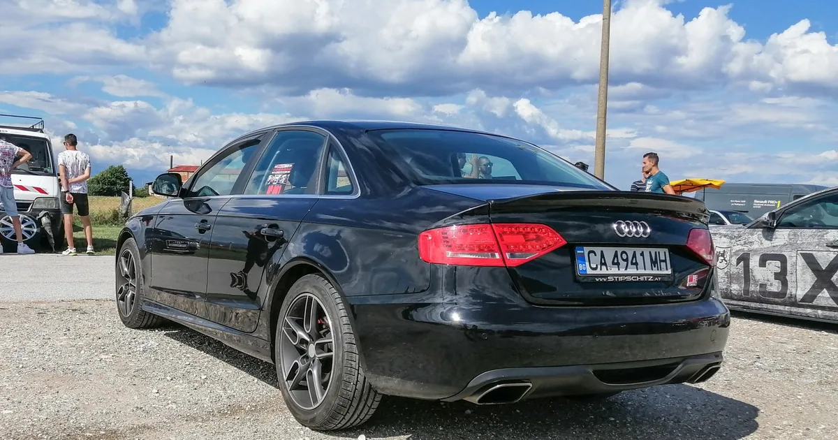 Audi S4 (B8, facelift 2011) (2011–2011)