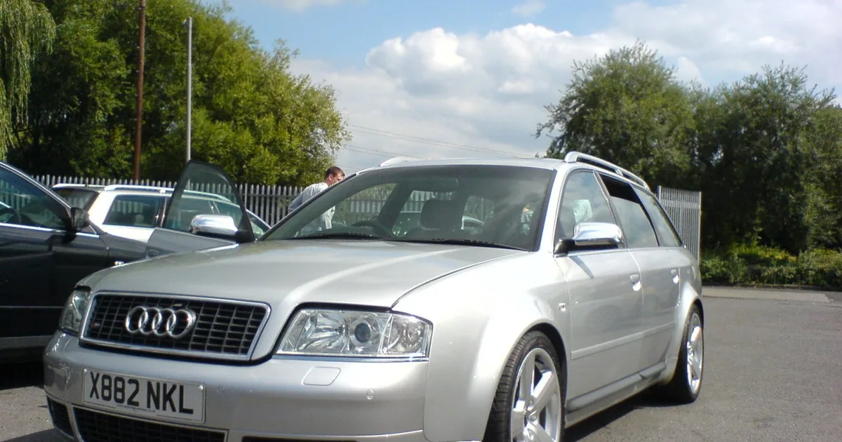 Audi S6 Avant (4B,C5)