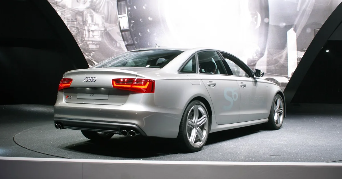 Audi S6 (C7)