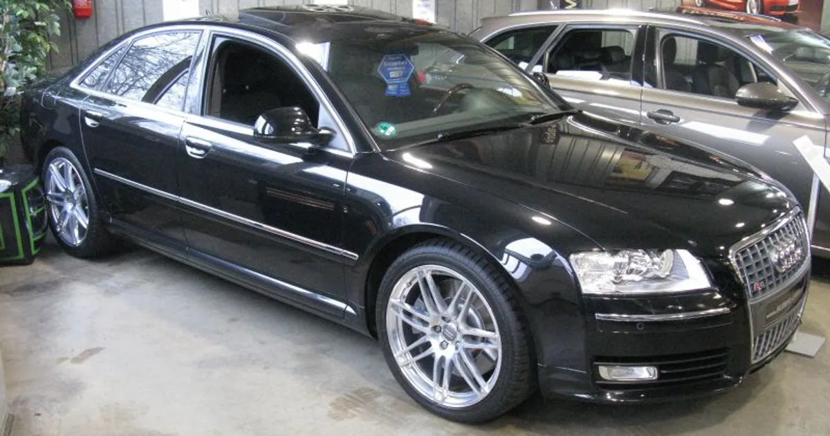 Audi S8 (D3, facelift 2007) (2007–2007)