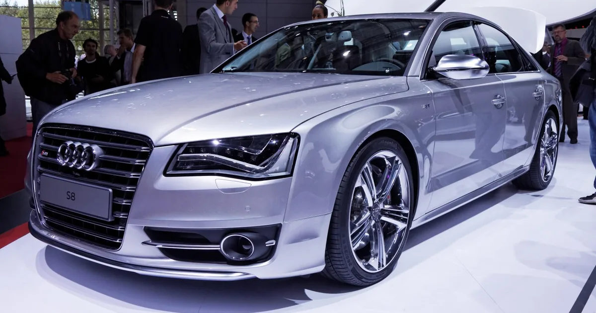 Audi S8 (D4)