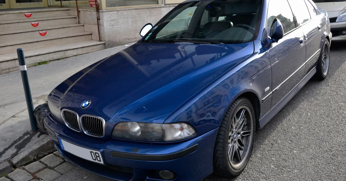 BMW M5 (E39)