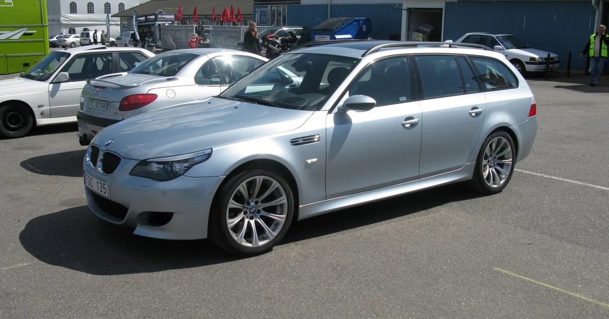 BMW M5 Touring (E61 LCI, facelift 2007) (2007–2007)
