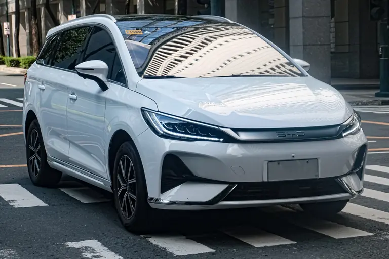 BYD eMax 7