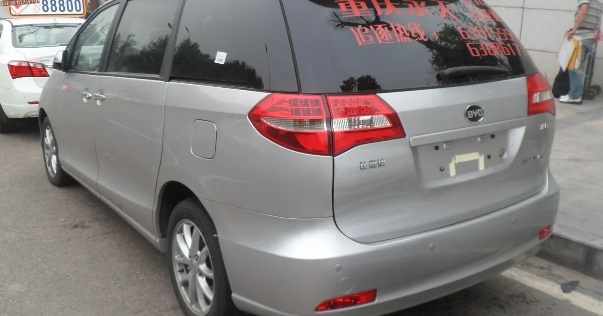 BYD M6 (2010-Presente)