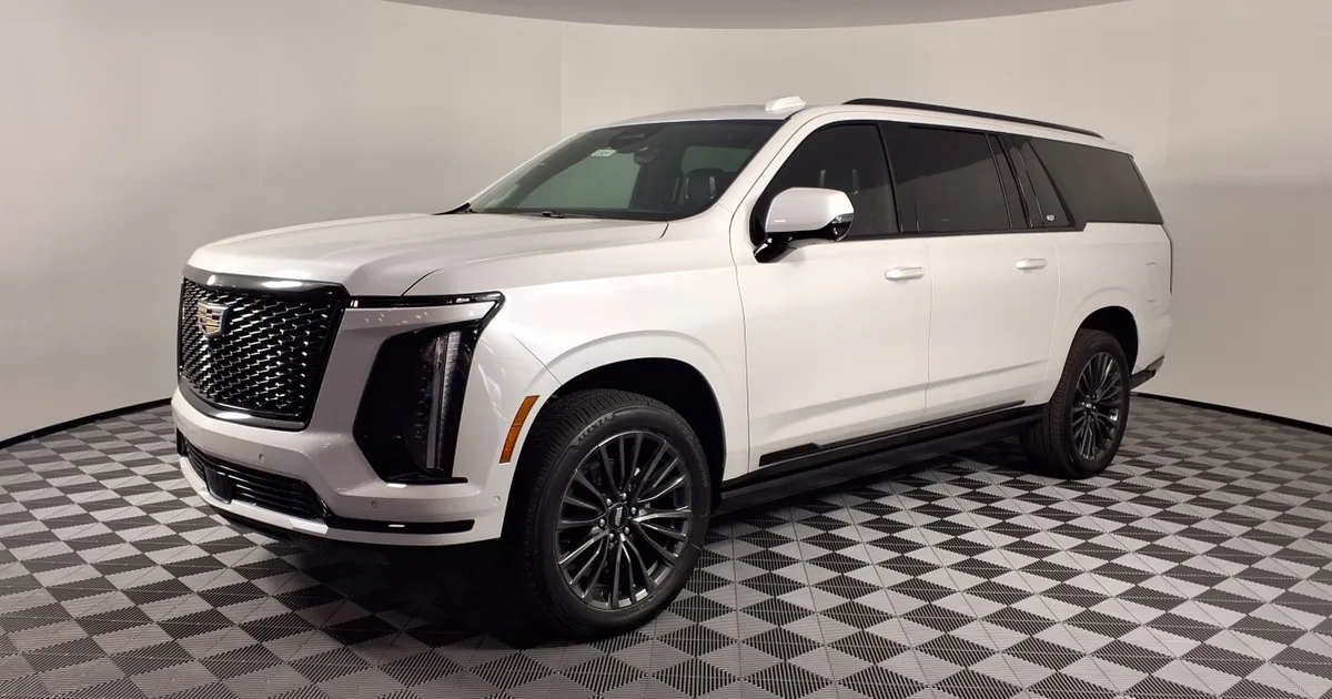 Cadillac Escalade V ESV (facelift 2024) (2024–2024)