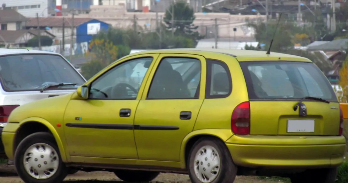 Chevrolet Corsa Hatch (GM 4200)