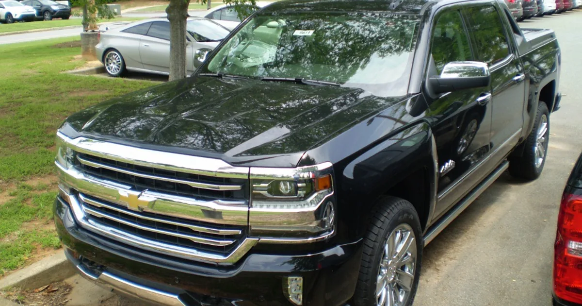Chevrolet Silverado 1500 III (facelift 2016) Crew Cab Short Box (2016–2016)