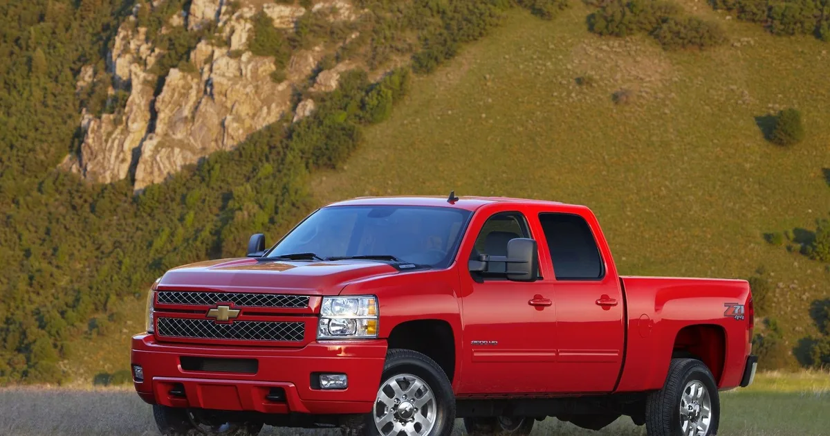 Chevrolet Silverado 2500 HD II (GMT900, facelift 2011) Crew Cab Standard Box (2011–2011)