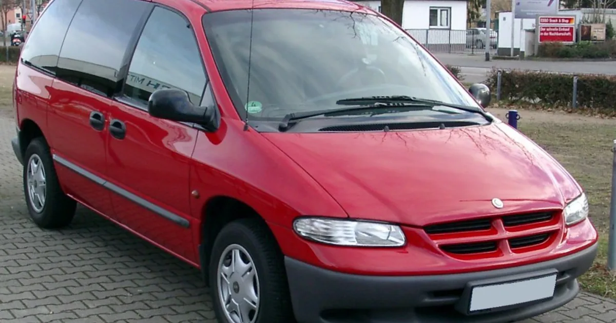 Chrysler Voyager III
