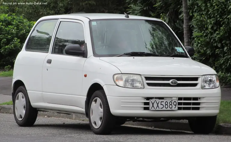 Daihatsu Mira (GL800)