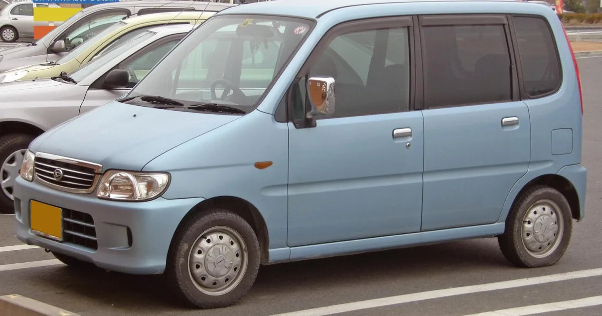 Daihatsu Move (L9)