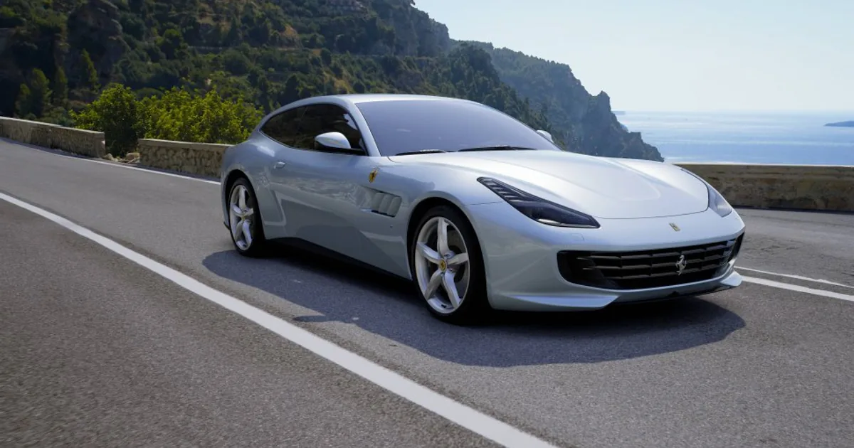 Ferrari GTC4Lusso T
