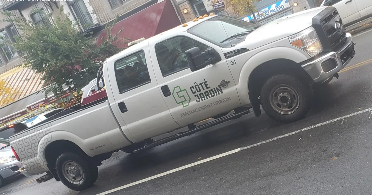 Ford F-250 Super Duty III Crew Cab Long box