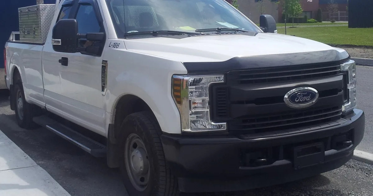 Ford F-250 Super Duty IV Super Cab Long box
