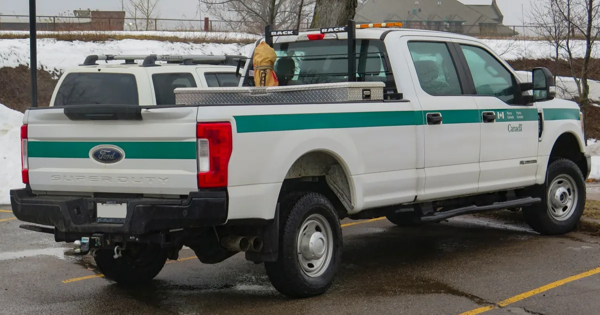 Ford F-350 Super Duty IV Crew Cab Long box
