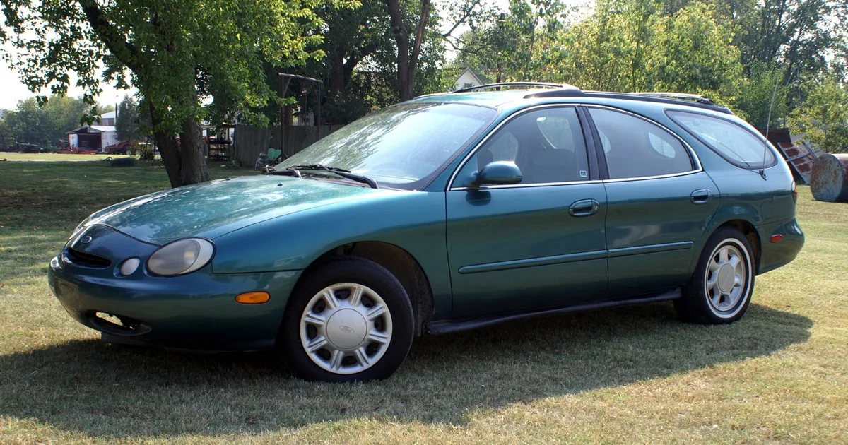 Ford Taurus III Station Wagon